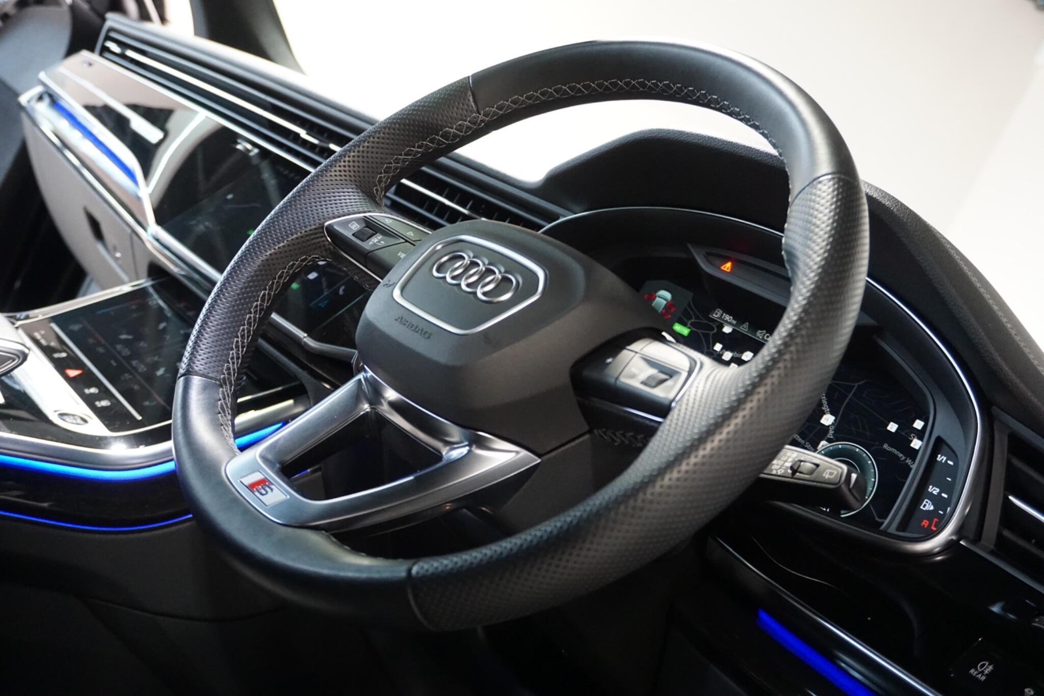Audi Q8 3.0 TFSI V6 55 Black Edition SUV 5dr Petrol Tiptronic quattro Euro 6 (s/s) (340 ps)